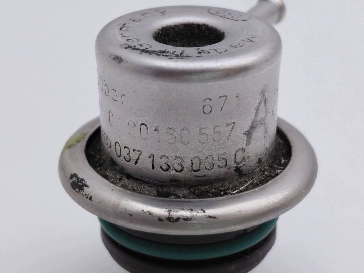РЕГУЛЯТОР ДАВЛЕНИЯ ТОПЛИВА AUDI A3 8L 037133035C / 0280160557 NR10, фото 2
