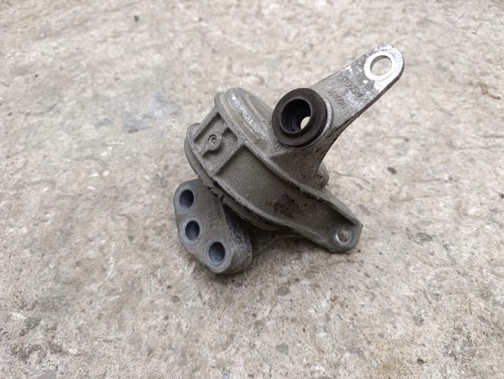 Подушка двигателя Opel Astra H III 1,7 CDTI 13125627 ., фото 1