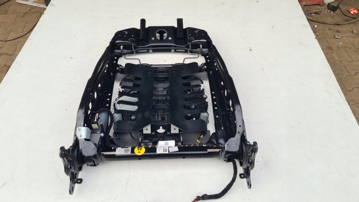 VW Tiguan I 5N0 07-16r Спинка сиденья водителя каркас электрика моторчики, фото 1