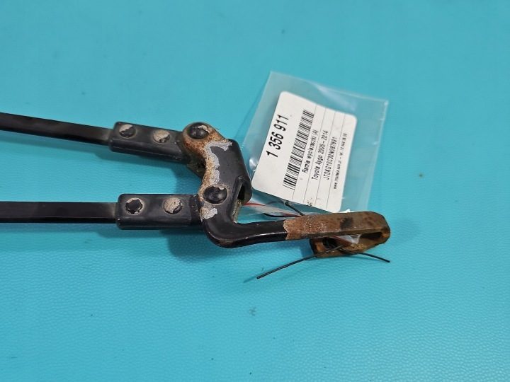 Поводок дворника левый Toyota Aygo I 05-14, фото 2