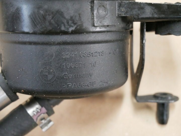 BMW E84 E82 E88 E90 E91 E92 E93 бак жидкости гидроусилителя 6851218 6796332, фото 4