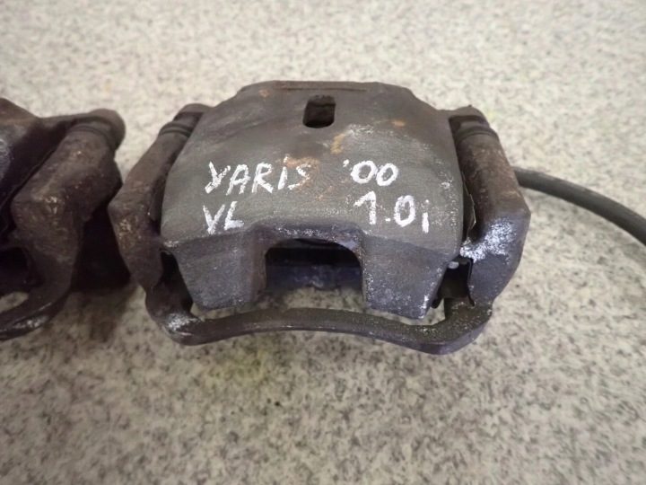 TOYOTA YARIS 99-05 СУППОРТ ПЕРЕДНИЙ ПРАВЫЙ ИЛИ ЛЕВЫЙ, фото 4