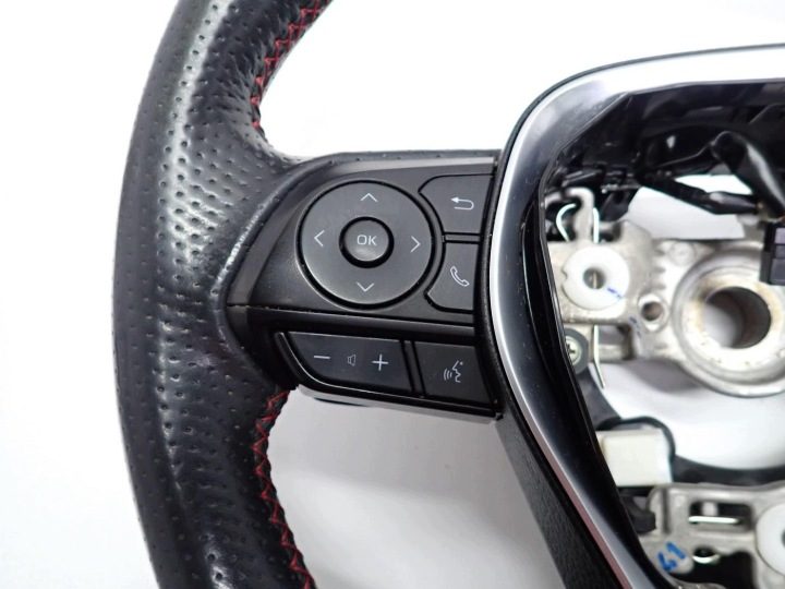 Руль мультифункциональный кожа лепестка красная строчка Corolla E210 GR Sport, фото 4