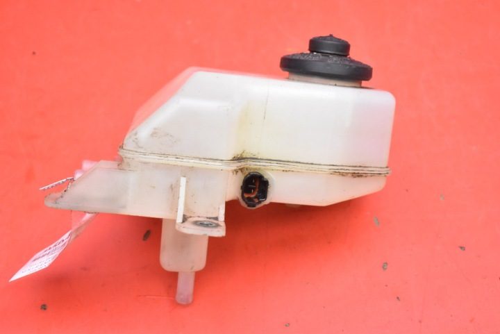 БАЧОК ТОРМОЗНОЙ ЖИДКОСТИ 132311-40120 TOYOTA PRIUS 2 II XW20 1.5 VVT-i, фото 4