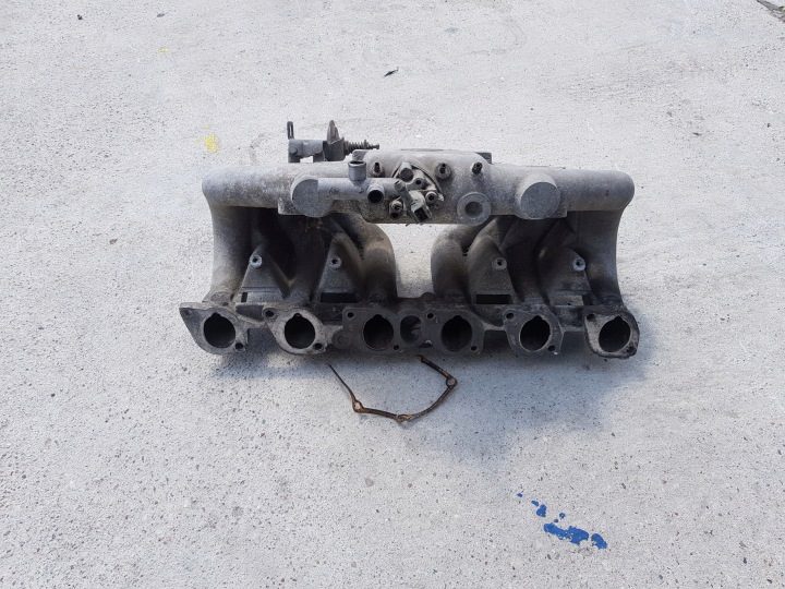 Впускной коллектор 1 278 081 BMW E30 320i M20B20, фото 3