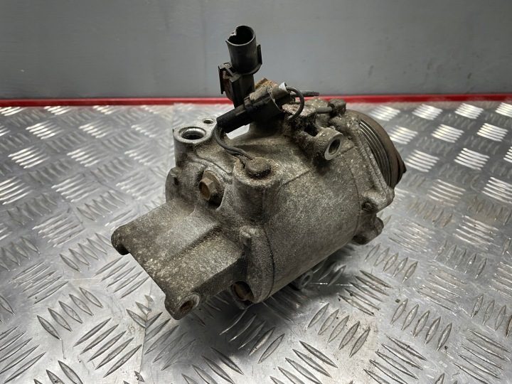 Компрессор кондиционера MN164472 Mitsubishi Colt VI рестайлинг 1,3B, фото 3