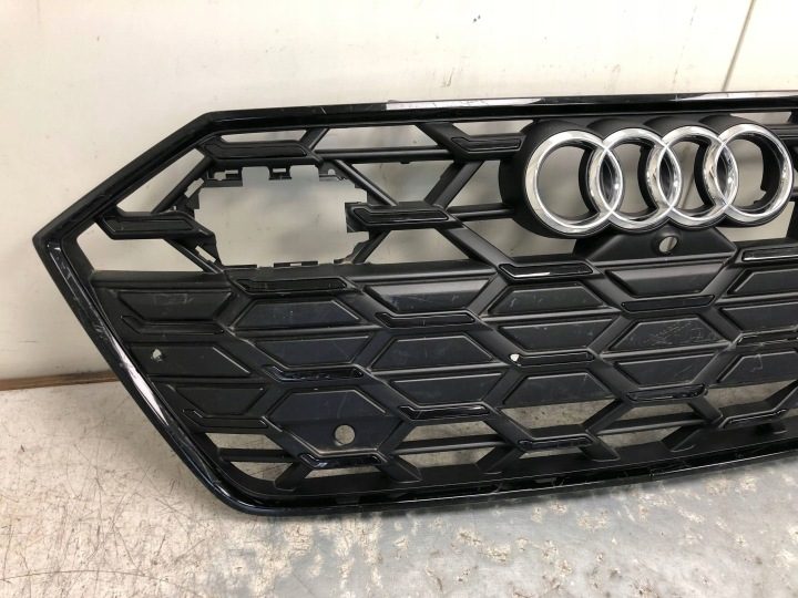 РЕШЕТКА РАДИАТОРА AUDI A7 C8 S-LINE SHADOW LINE 4K8853651N, фото 2