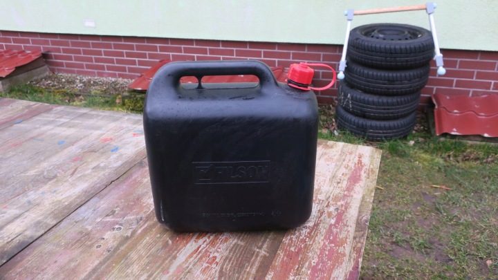 Канистра на топливо Hecht 10L воронка, фото 1