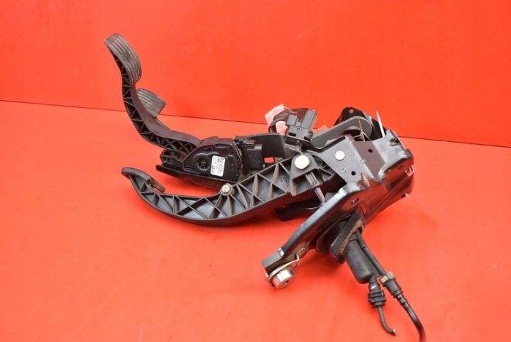 ПЕДАЛЬ СЦЕПЛЕНИЯ FORD S-MAX I MK1 6G92-7B633-NK ЕВРОПА, фото 2