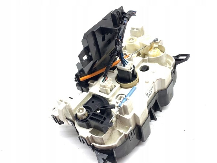 Панель управления обдува Mazda 2 DE хэтчбек 07-15 консоль, фото 4