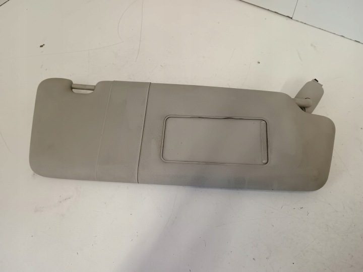 Солнцезащитный козырек правый 8E0857552, 8E0857552A Audi A4 B7 3.0, фото 1