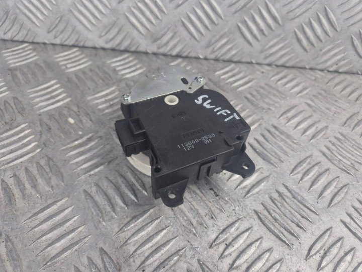 Моторчик заслонок обдува Suzuki Swift I 1138002530, фото 3