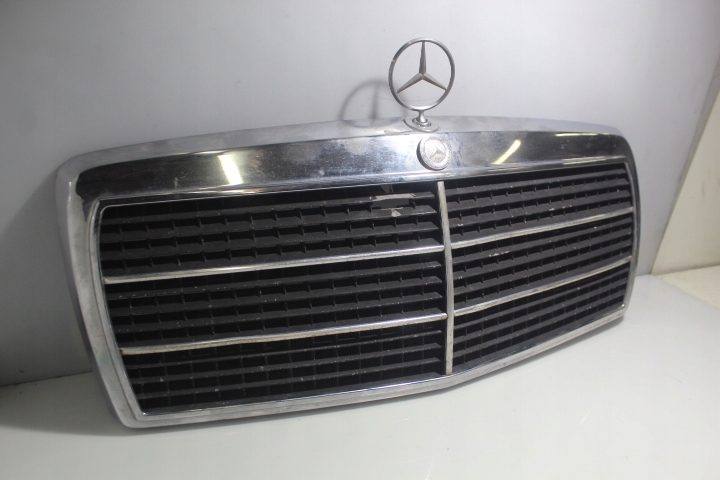 РЕШЕТКА РАДИАТОРА MERCEDES 190 W201 1.8, фото 4