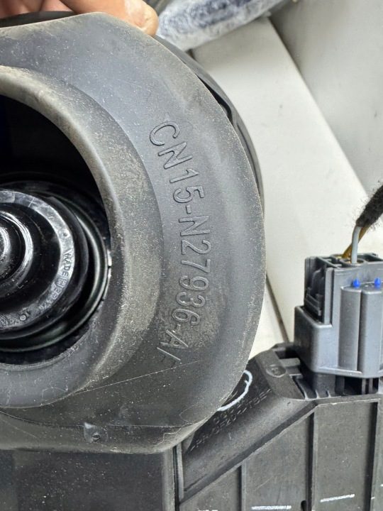 Лючок горловины бензобака FORD ECOSPORT MK2, фото 3