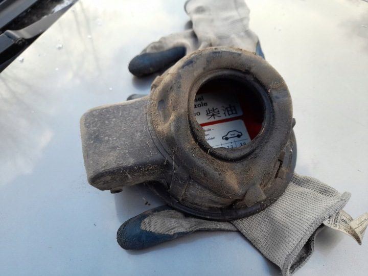 VW Passat B5 98-05r. лючок горловины бензобака LY3D, фото 3