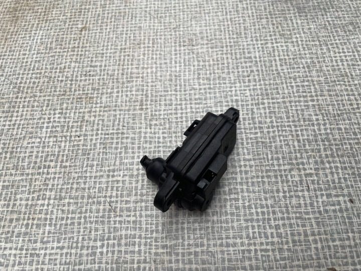 Лючок топливного бака VW ID.4 (E21) 8V0862159A 35637823 220 квт 2023, фото 1