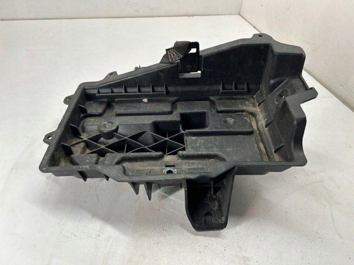 Площадка аккумулятора Chrysler Pacifica 68226079AC, фото 2