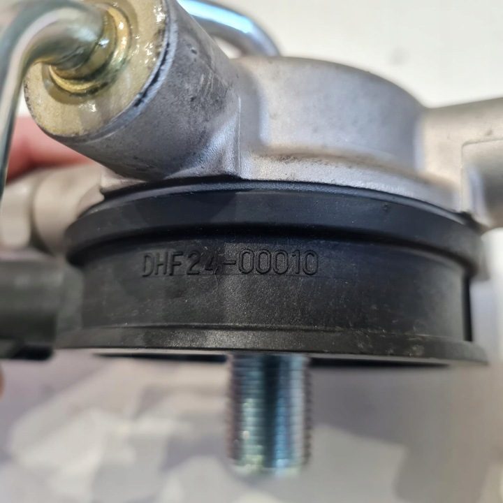 ВЕРХНИЙ КОРПУС ТОПЛИВНОГО ФИЛЬТРА HYUNDAI SONATA V 2.0 CRDI DHF24-00010, фото 6