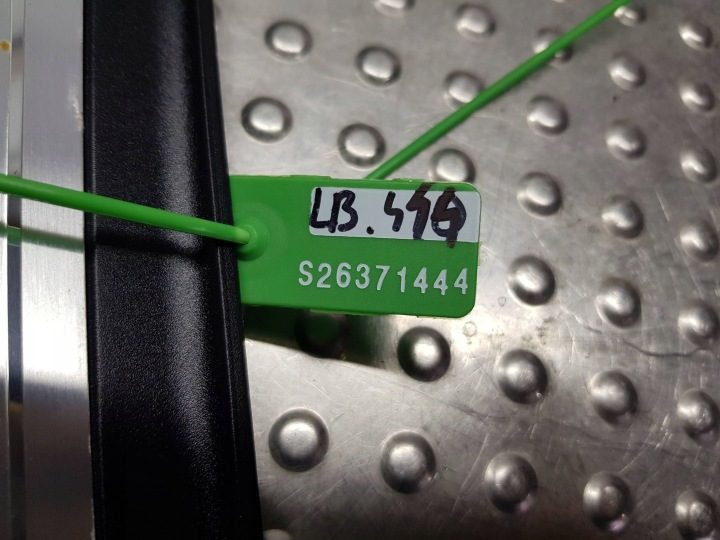 НАКЛАДКА ПОРОГА ЛЕВАЯ ПЕРЕДНЯЯ LED 8061056 BMW 5 G30 G31 M-ПАКЕТ, фото 4