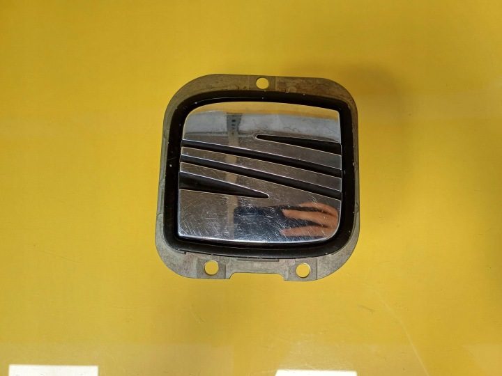 КОНЦЕВИК РУЧКА КРЫШКИ БАГАЖНИКА SEAT IBIZA II 6K0827565B NR46, фото 1