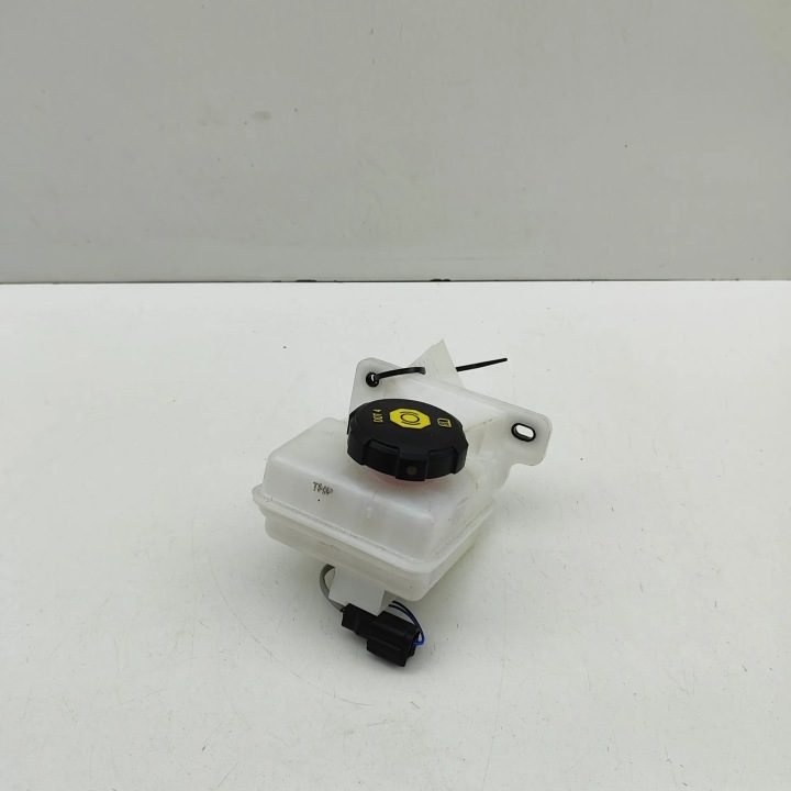 БАЧОК ТОРМОЗНОЙ ЖИДКОСТИ KIA EV3 58531L5100 34754144 150 кВт 2024, фото 3