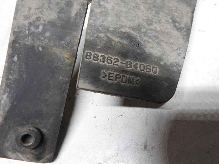 DAIHATSU TERIOS II 06-09 Воздуховод правый 88362-B4050, фото 3