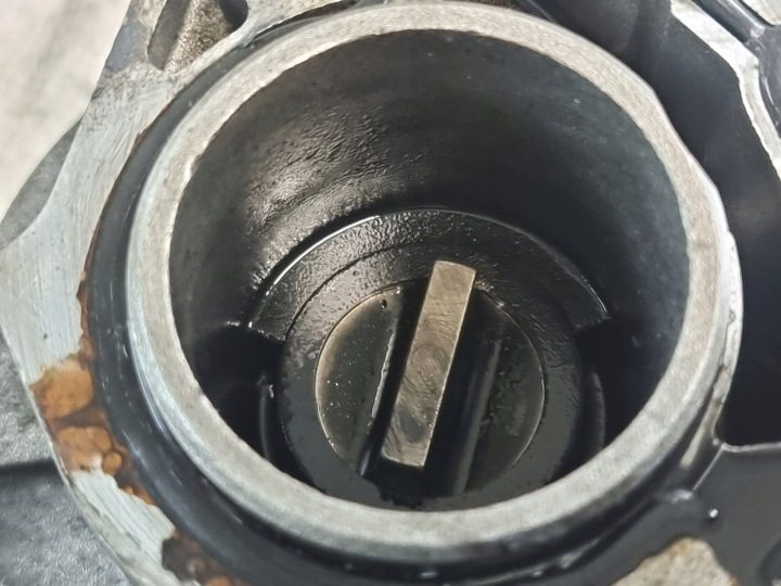 Renault OE 8200031420 вакуумный насос, фото 6