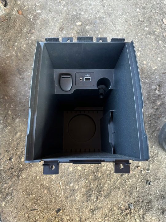 ГНЕЗДО ПОРТ USB AUX 284H35FA0C NISSAN QASHQAI J11 РЕСТАЙЛИНГ, фото 1