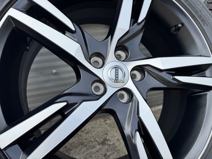 OEM колеса зимние Volvo XC40 235/50/19 R-Design демо 8.9 мм как новые !, фото 13