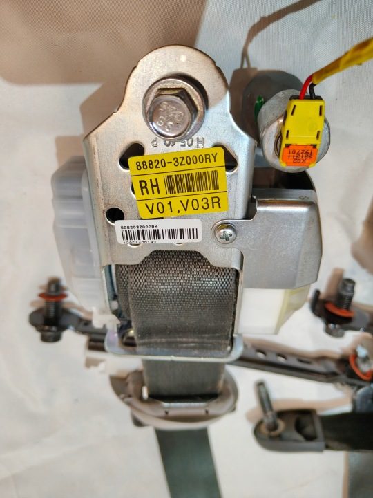 Ремень безопасности натяжитель Hyundai OE 88820-3Z000RY, фото 1