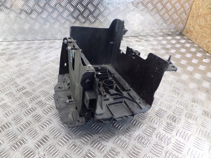 Корпус площадка аккумулятора 244460003R Peugeot 5008 Vivaro T06009A180, фото 1