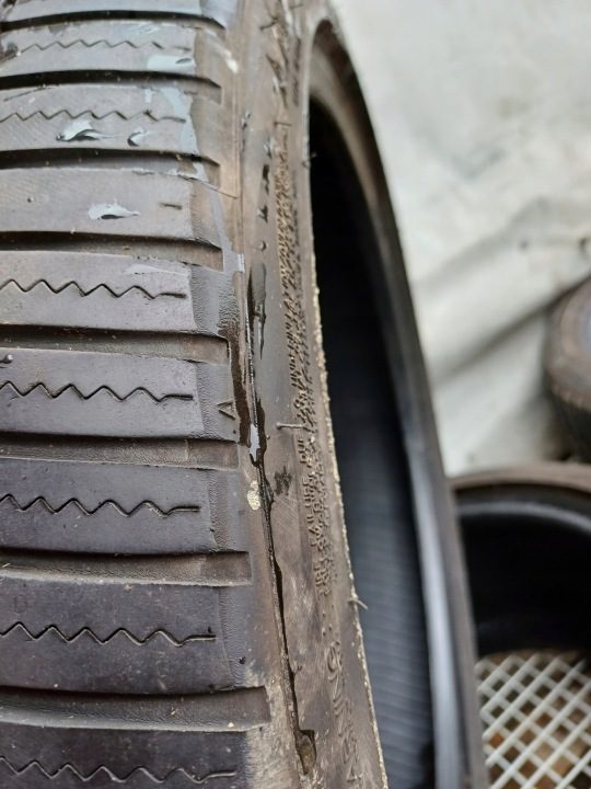 4× Шина летняя Bridgestone Potenza RE050A 255/35R18 90 Вт защита диска, усилитель (XL), фото 12