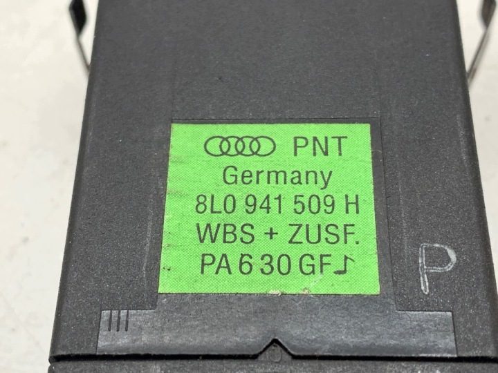 ВЫКЛЮЧАТЕЛЬ АВАРИЙНОЙ СИГНАЛИЗАЦИИ AUDI A3 8L 8L0941509H 96-06 КНОПКА, фото 3
