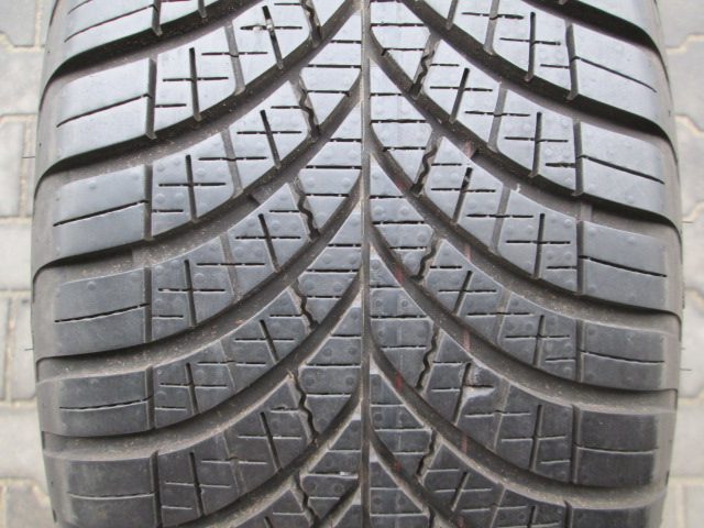 Шина всесезонная Goodyear Vector 4Seasons Gen-3 ВНЕДОРОЖНИК 225/60R18 104 Вт сцепление на снегу (3PMSF), фото 1