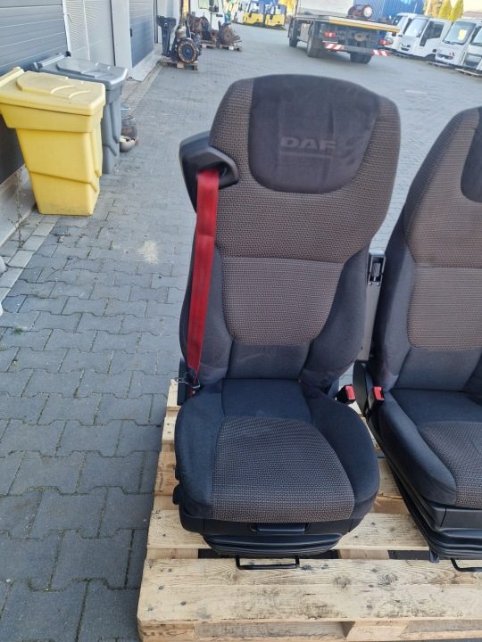 Сиденье Правое Пассажира DAF LF Euro 6 Пневматическое + РЕМЕНЬ 45 / 55, фото 2