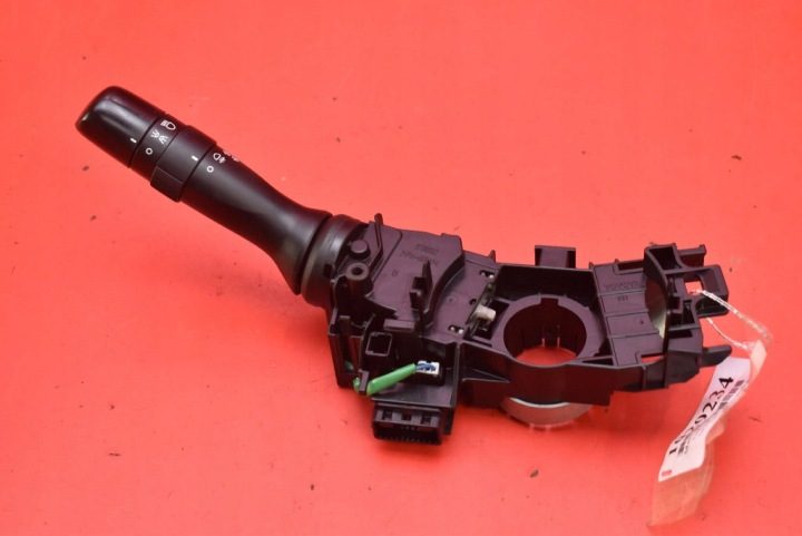 ПОДРУЛЕВОЙ ПЕРЕКЛЮЧАТЕЛЬ ПОВОРОТНИКА 173832 TOYOTA YARIS 3 III 10-14, фото 1