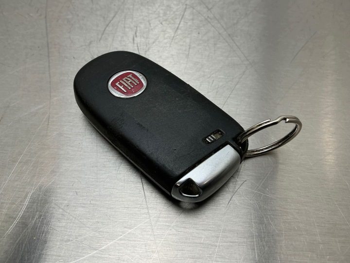 Ключ или карта Fiat Freemont, фото 3