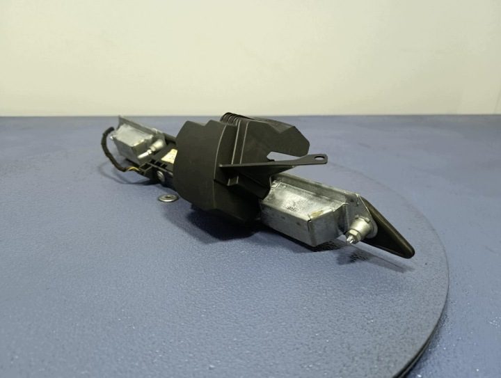 Audi A6 C6 4F 04- седан накладка крышки задняя концевик 8E0827574C, фото 4