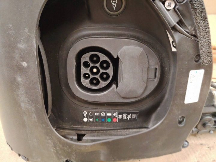 2023 Porsche Taycan 9J1 Кабель для зарядки электромобиля 9J1821942F, фото 15