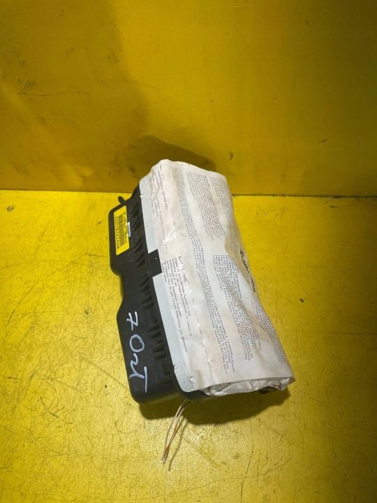 Opel Corsa D Подушка пассажира 13152361, фото 1