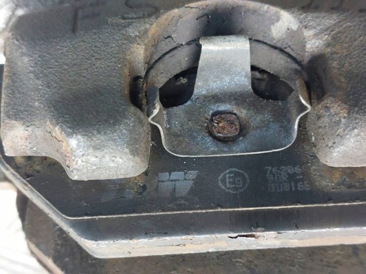ДИСКИ ТОРМОЗНЫЕ ПЕРЕДНИЕ + КОЛОДКИ + СУППОРТЫ VOLKSWAGEN GOLF V 1.9 TDI, фото 7