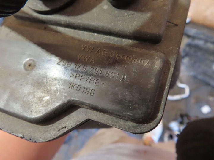 АДСОРБЕР С УГЛЕМ АКТИВИРОВАННЫМ AUDI SEAT SKODA VW 1K0201801D, фото 2