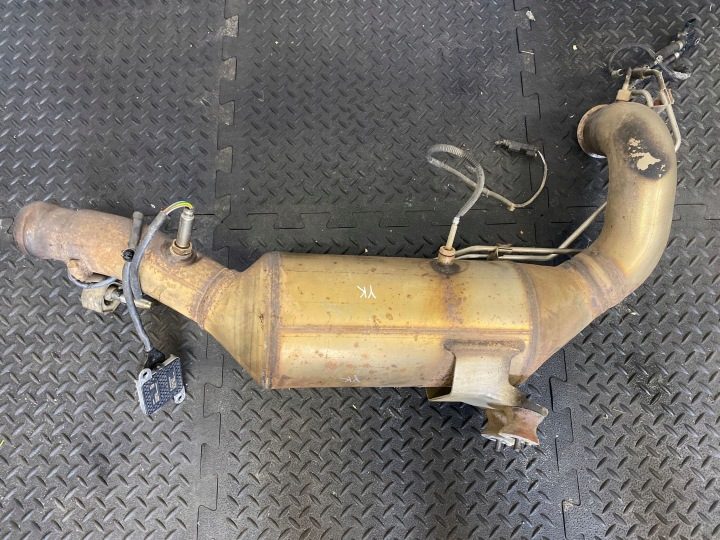 Фильтр Катализатор / FAP / DPF Mercedes X W470 A4704902100, фото 1