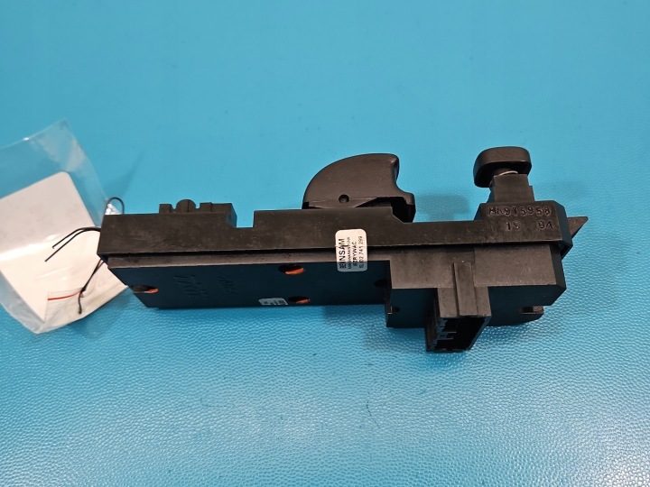 БЛОК КНОПОК СТЕКЛОПОДЪЕМНИКОВ MITSUBISHI SPACE STAR MR915958 - EU, фото 3