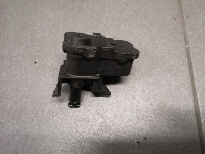 Привод лючка горловины бензобака VW Touareg 7P0810773D, фото 2