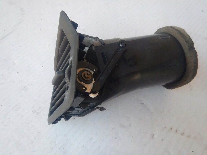 Дефлектор обдува Volvo OE 30780845, фото 2