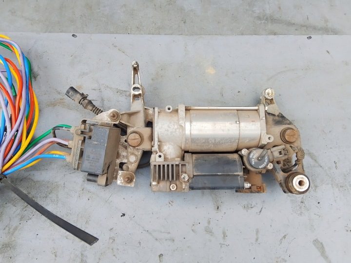 Компрессор пневмоподвески AUDI Q7 (4L) 7L8616006B 31048219 3.0L дизель 171 кВт, фото 3