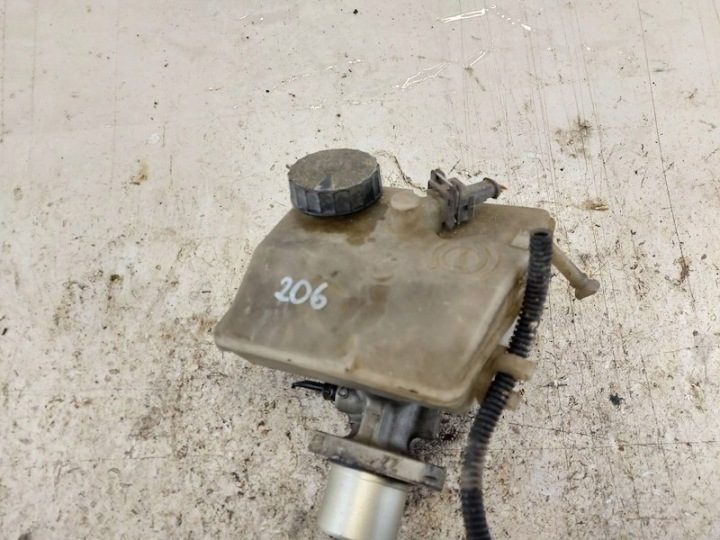 Главный тормозной цилиндр Peugeot 206 (2A/C) 1.9 дизель 8v WJZ (DW8), WJY (DW8B), фото 3