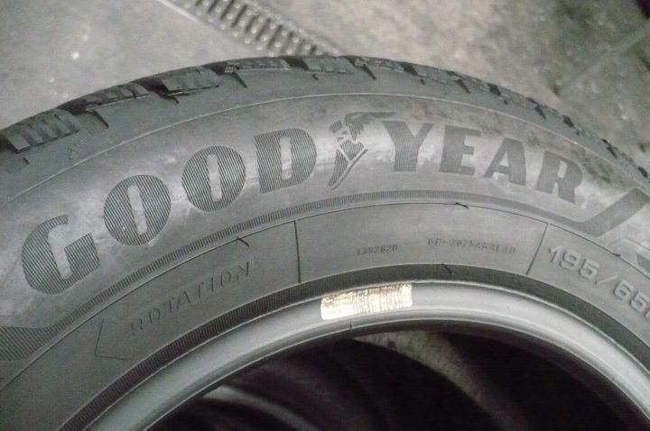 Шина зимняя Goodyear UltraGrip 9+ 195/65R15 95 H сцепление на снегу (3PMSF), усилитель (XL), фото 3