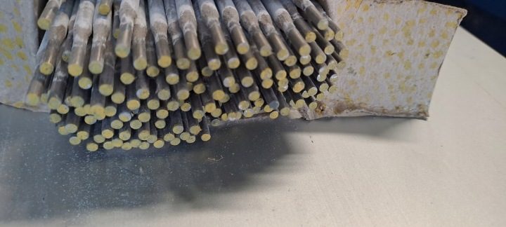 Elektroda нержавеющий ES18-8-6B Ø 5 мм elektrody 5 мм 65 шт. opak 6 кг, фото 1